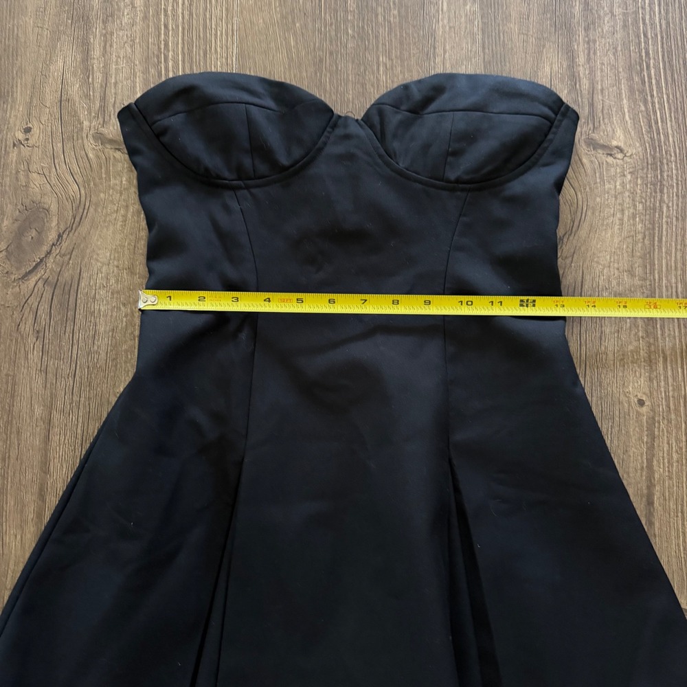 Peppermayo Victoria Strapless Mini Dress Size 4 Black Sweetheart Pleated Baddie - Picture 10 of 12